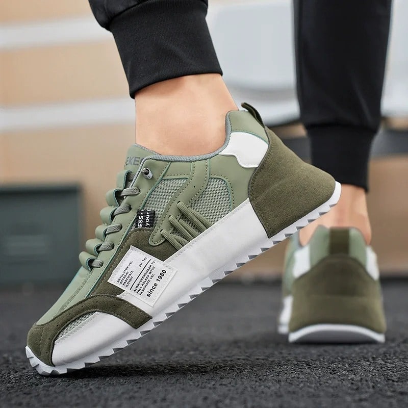 Men's Lightweight Breathable Walking Trainers - Non-Slip Sports & Walking Shoes - VilyVital